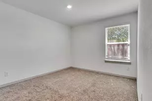 818 Betsy Hl Dr, Rosharon, TX 77583 - Photo 22