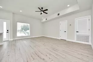 7815 Joy St, Houston, TX 77028 - Photo 10