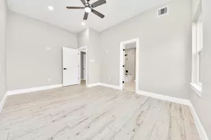 7815 Joy St, Houston, TX 77028 - Photo 20