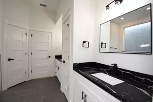5615 Val Verde St, Houston, TX 77057 - Photo 30