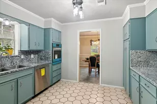 1195 Chatwood Dr, Beaumont, TX 77706 - Photo 18