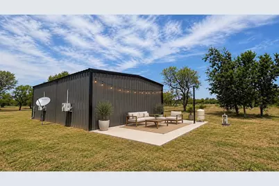 1543 Fm 446, Victoria, TX 77905 - Photo 8