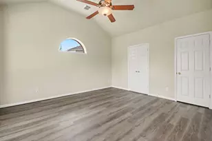 3406 Waterwind Ct, Friendswood, TX 77546 - Photo 8