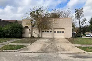 7415 Fountain Crest Dr, Houston, TX 77041 - Photo 1