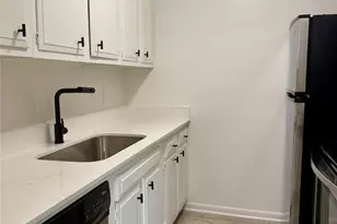 6401 Skyline Dr, Houston, TX 77057 - Photo 2
