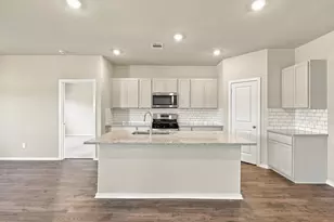 1911 Starlight St, Angleton, TX 77515 - Photo 6