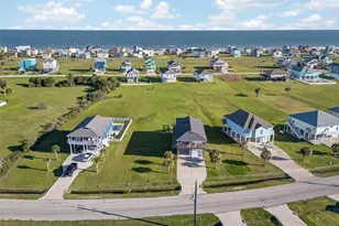 18607 Warrior Rd, Galveston, TX 77554 - Photo 40