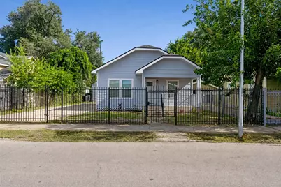 7928 Elvera Street, Houston, TX 77012 - Photo 2