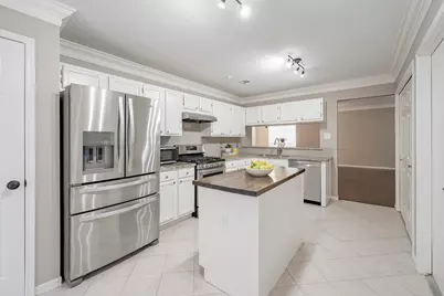 23 E Stony Bridge Circle, The Woodlands, TX 77381 - Photo 14