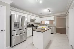 23 E Stony Bridge Cir, The Woodlands, TX 77381 - Photo 14