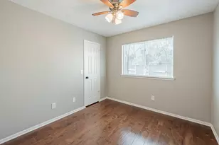 23 E Stony Bridge Cir, The Woodlands, TX 77381 - Photo 18