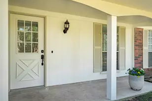 23 E Stony Bridge Cir, The Woodlands, TX 77381 - Photo 4