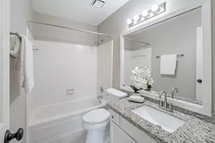 23 E Stony Bridge Cir, The Woodlands, TX 77381 - Photo 20
