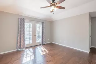23 E Stony Bridge Cir, The Woodlands, TX 77381 - Photo 26