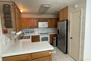 13130 Kingsmill Dr, Sugar Land, TX 77478 - Photo 4