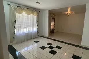 13130 Kingsmill Dr, Sugar Land, TX 77478 - Photo 2