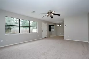 1 Greeningdon St, The Woodlands, TX 77381 - Photo 4