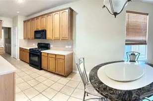 3723 Tumbling Falls Dr, Manvel, TX 77578 - Photo 8