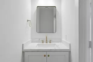 421 S Nugent St, La Porte, TX 77571 - Photo 6