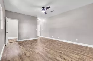 5010 Wilson St, Groves, TX 77619 - Photo 20