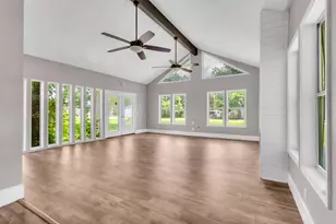 5010 Wilson St, Groves, TX 77619 - Photo 18