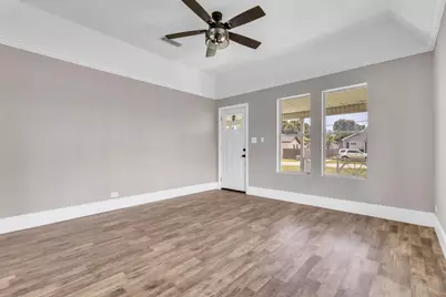 5010 Wilson Street, Groves, TX 77619 - Photo 8