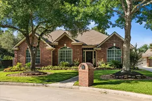 13303 Barbstone Dr, Houston, TX 77044 - Photo 2
