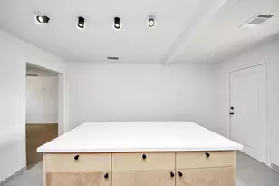 3726 Las Palmas St, Houston, TX 77027 - Photo 14