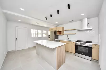 3726 Las Palmas Street, Houston, TX 77027 - Photo 10