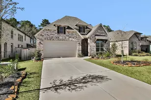 256 Sky Top Dr, Montgomery, TX 77316 - Photo 2