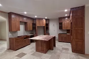 1001 Harbor Ln, La Joya, TX 78560 - Photo 10