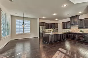 25 Red Moon Pl, The Woodlands, TX 77375 - Photo 10
