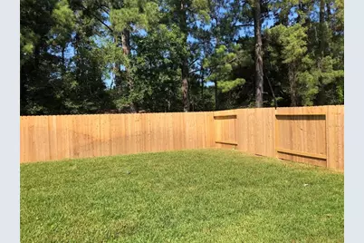 18219 Willow Edge Drive, Tomball, TX 77375 - Photo 2