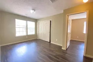 14727 Sun Harbor Dr, Houston, TX 77062 - Photo 8