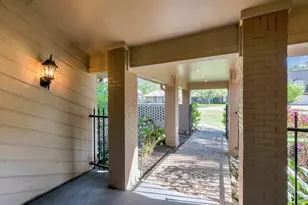 1006 Champions Dr, Lufkin, TX 75901 - Photo 4
