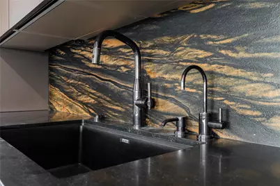 49 Briar Hollow Lane #1904, Houston, TX 77027 - Photo 12