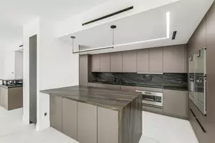 49 Briar Hollow Ln, Houston, TX 77027 - Photo 8