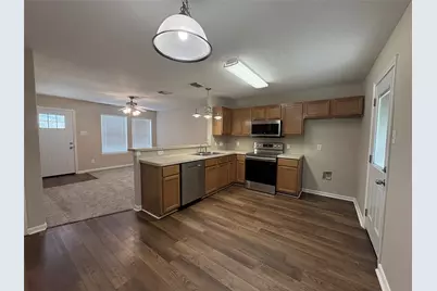 5525 N Buffalo Circle, Willis, TX 77378 - Photo 4