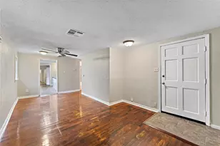 1231 23rd St N, Texas City, TX 77590 - Photo 2