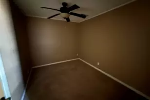 904 11th St, Texas City, TX 77590 - Photo 24