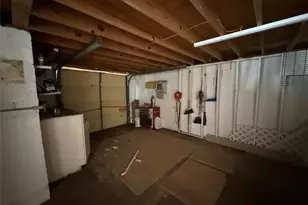 904 11th St, Texas City, TX 77590 - Photo 18