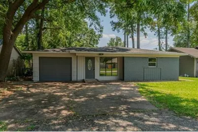 3825 Buckingham Row, Beaumont, TX 77706 - Photo 1