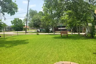 220 N Avenue B, Freeport, TX 77541 - Photo 1