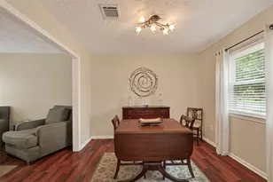 306 W Castle Harbour Dr, Friendswood, TX 77546 - Photo 10
