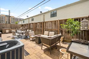 548 Westcross St, Houston, TX 77018 - Photo 30