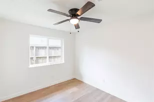 10110 Hollow Canyon Dr, Sugar Land, TX 77498 - Photo 22