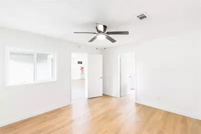 10110 Hollow Canyon Drive, Sugar Land, TX 77498 - Photo 16