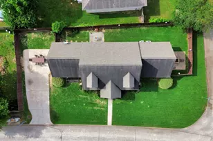 1603 Dove Run, Brookshire, TX 77423 - Photo 2
