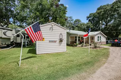 234 County Road 285, Sargent, TX 77414 - Photo 32
