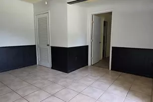 31 14th Ave N, Texas City, TX 77590 - Photo 6